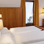 Adler 호텔 그로테르탈