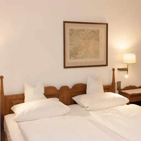 Hotell Adler 3*