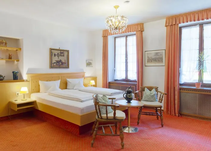 Adler 3* גלוטרטל