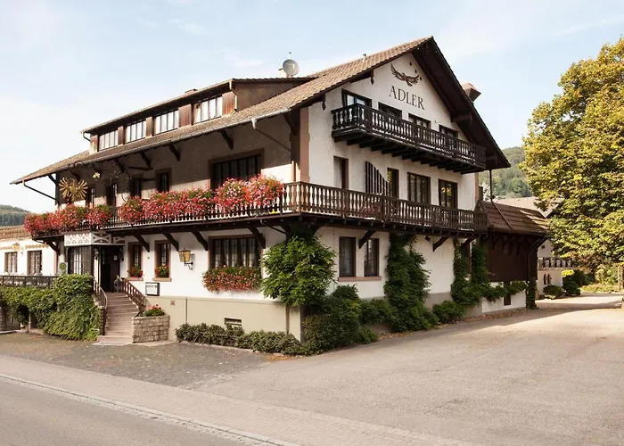 מלון Adler