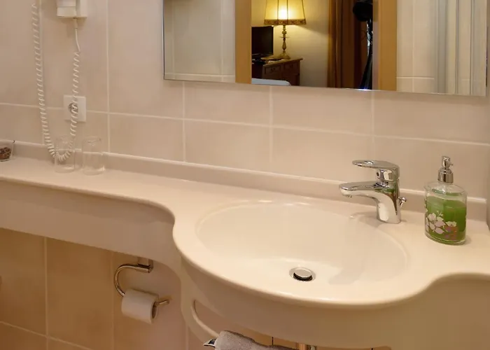 Adler מלון גלוטרטל